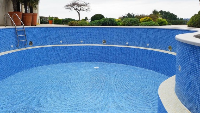 Rénovation de piscine à Bourg-en-Bresse : les 5 conseils des professionnels